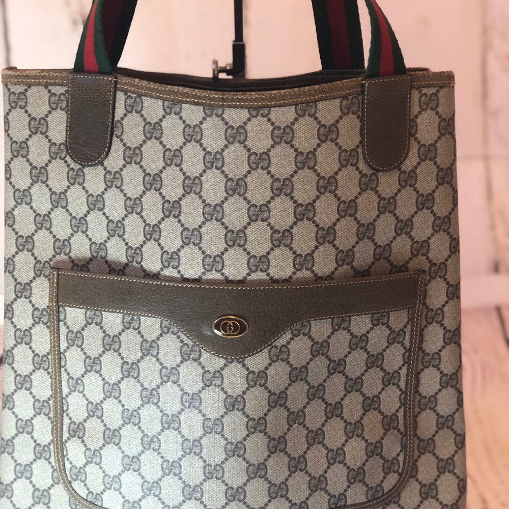 Sold Authentic Gucci tote - Picture 2 of 8